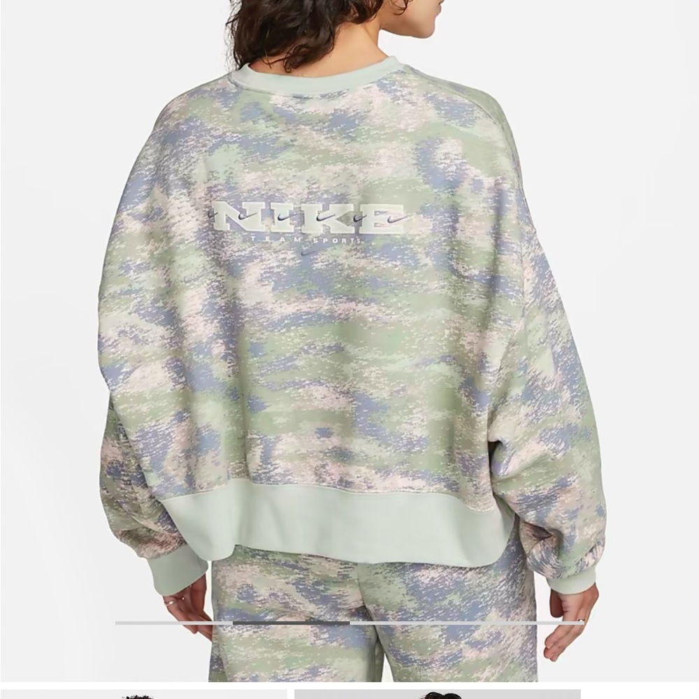 Nike sweatshirt